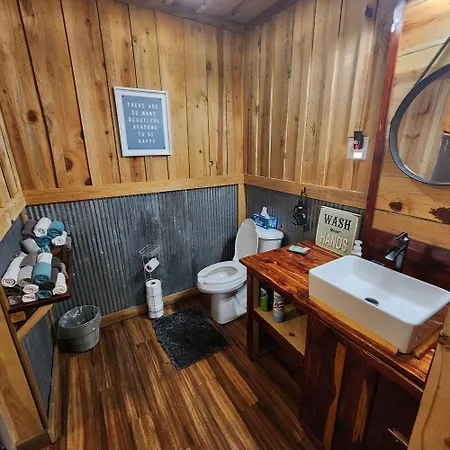 Unique Country Cabin Meets Farmhouse Modern!!! Mena Exterior photo