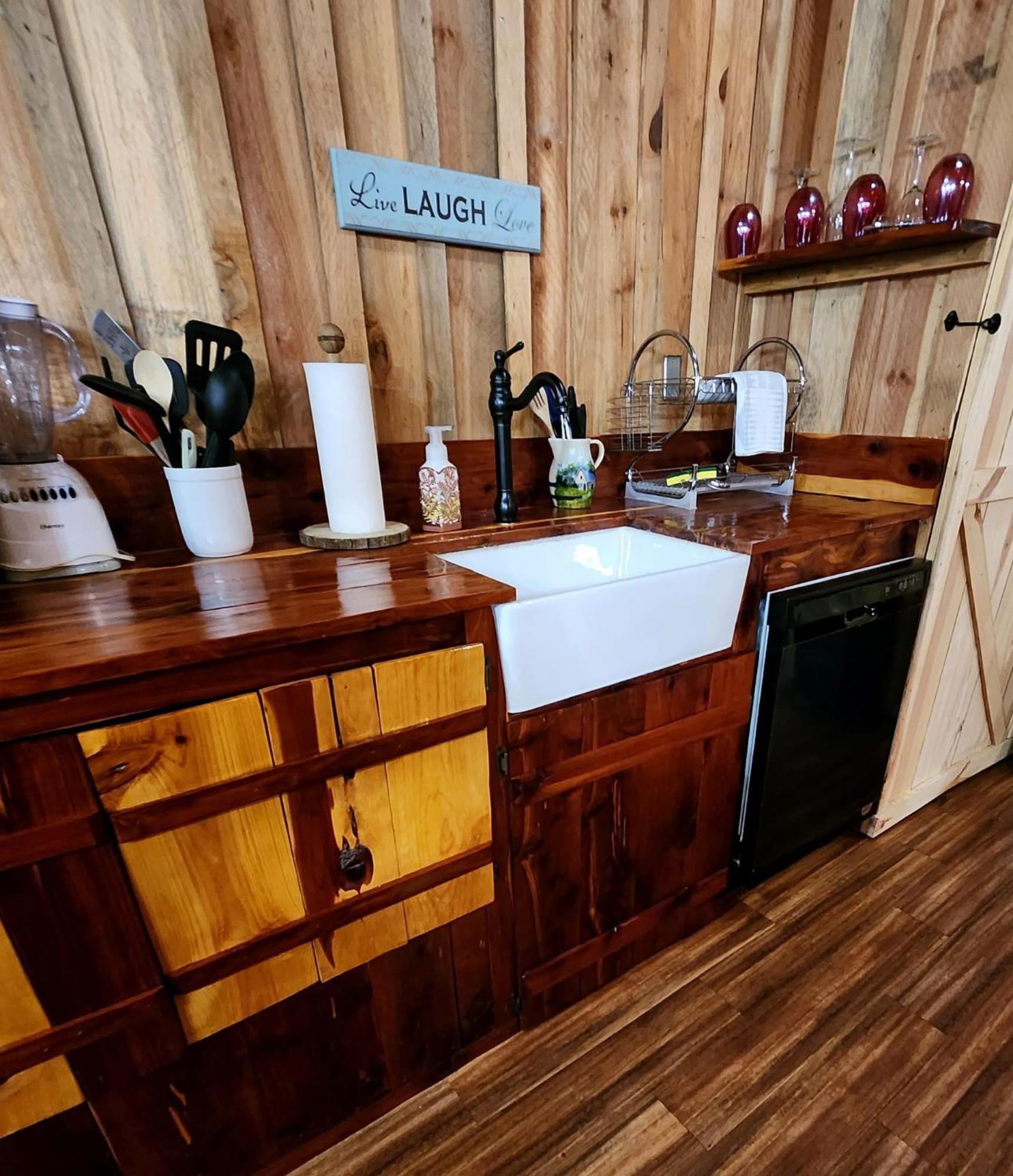 Unique Country Meets Modern!!! *